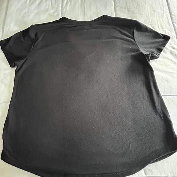 Gap women’s black v-neck summer top; XL; fair condition - Picture 2 of 2